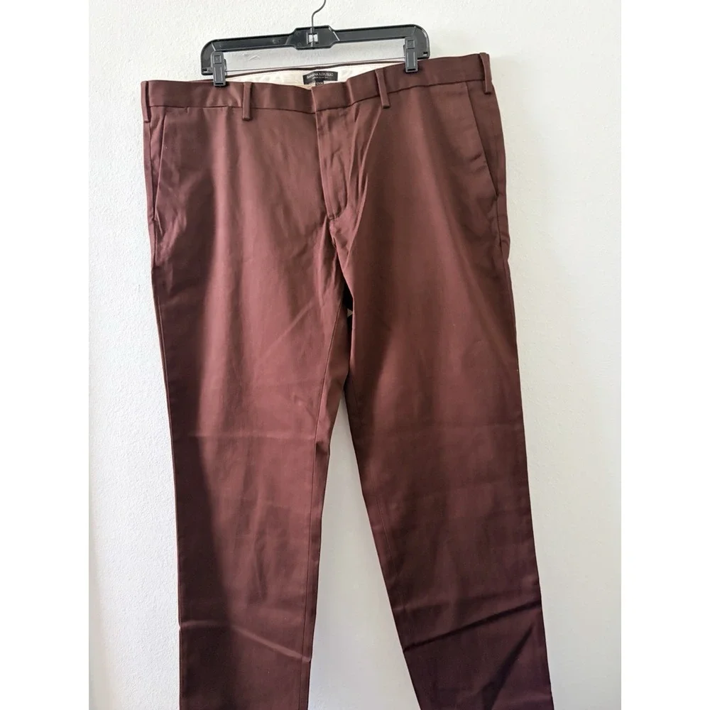 Banana Republic Men's Aiden Slim Fit Chino Pants Size 42x34 Brown Flat Front